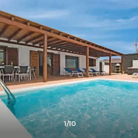 Del Sur Villa Playa Blanca
